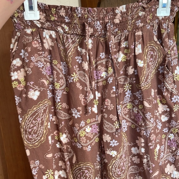 paisley floral wide leg high rise pants w/pockets - Picture 1 of 6